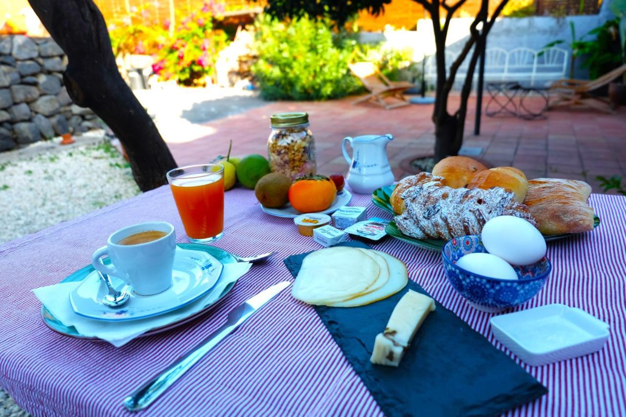 B&B Casanera Riposto ภายนอก รูปภาพ